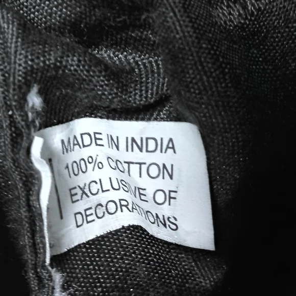 Sequined Beaded Wristlet - Picture 8 of 10